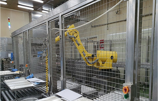 CJ제일제당 로보트 및 업다운 리프트 컨베이어